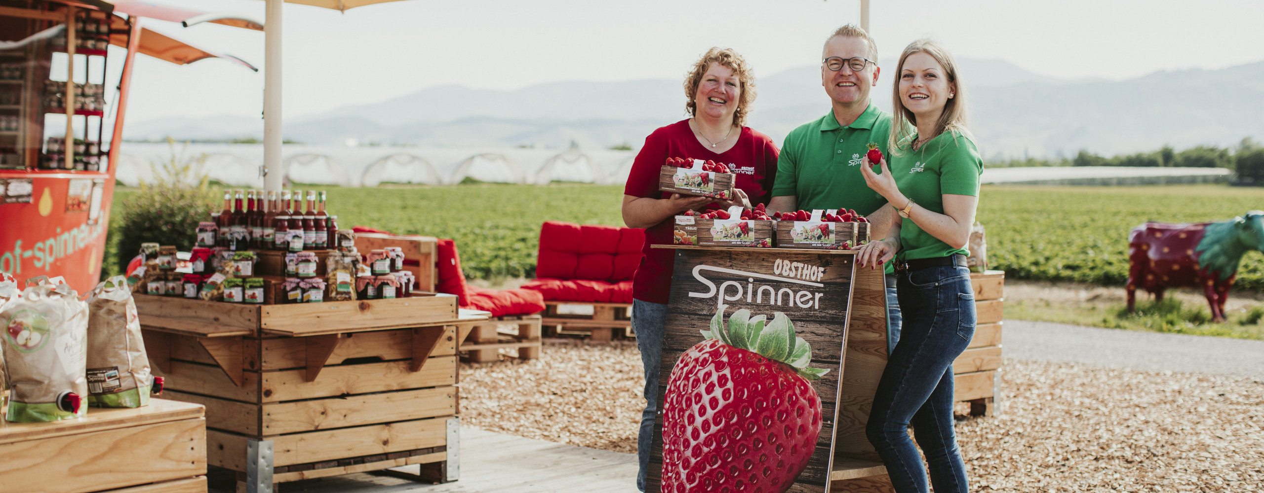 Erdbeeren: Feldverkauf an der B 28 ist täglich geöffnet !!!